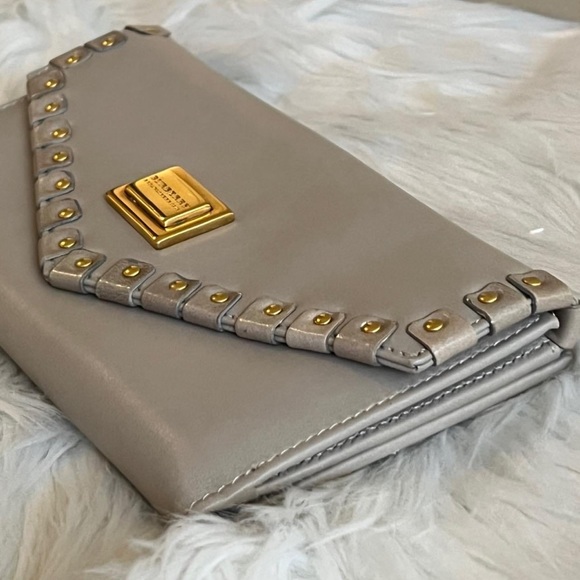 Burberry Wallet - Picture 4 of 10
